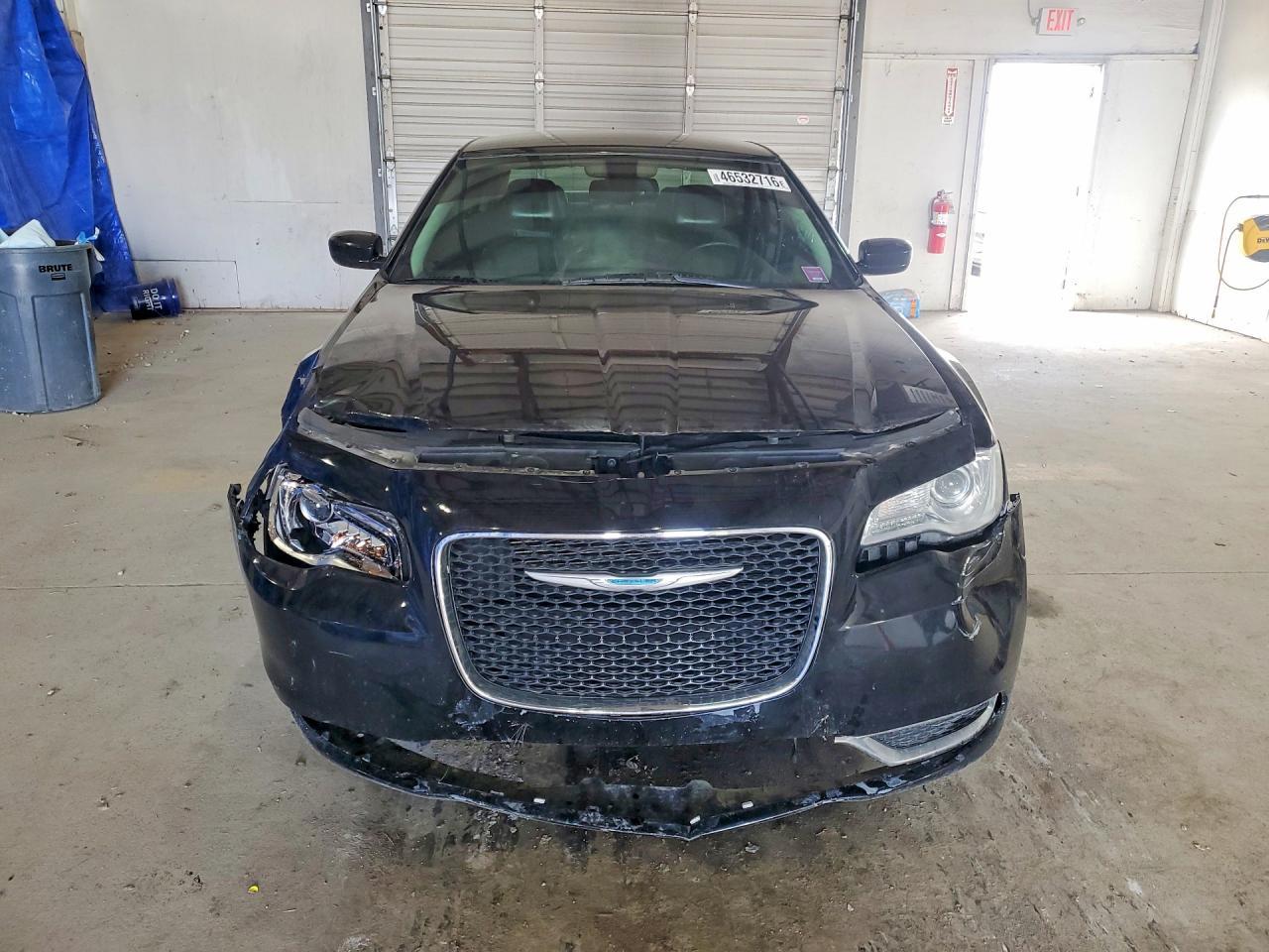 2015 Chrysler 300 Limited - Image 5