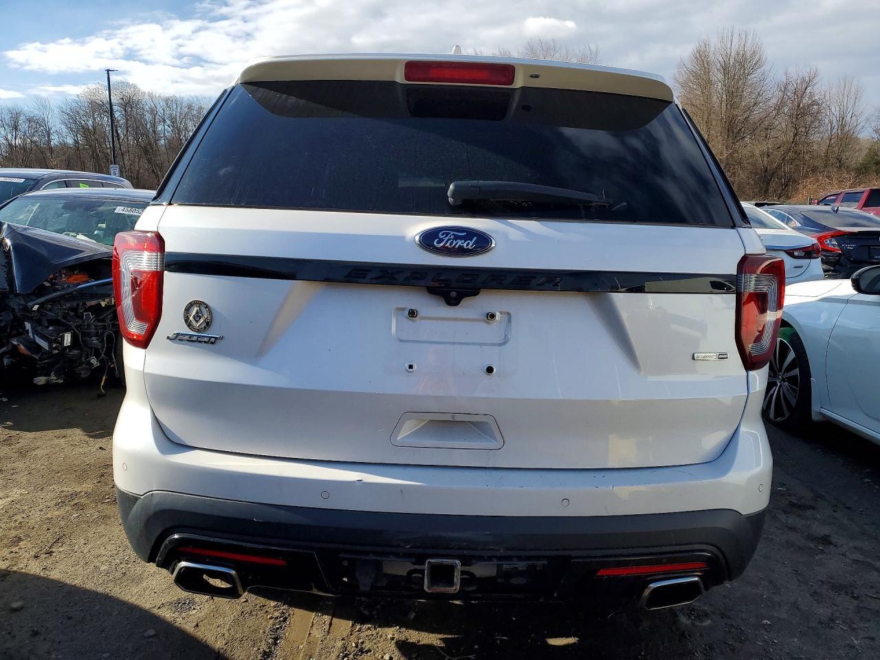 2016 Ford Explorer Sport - Фото 6