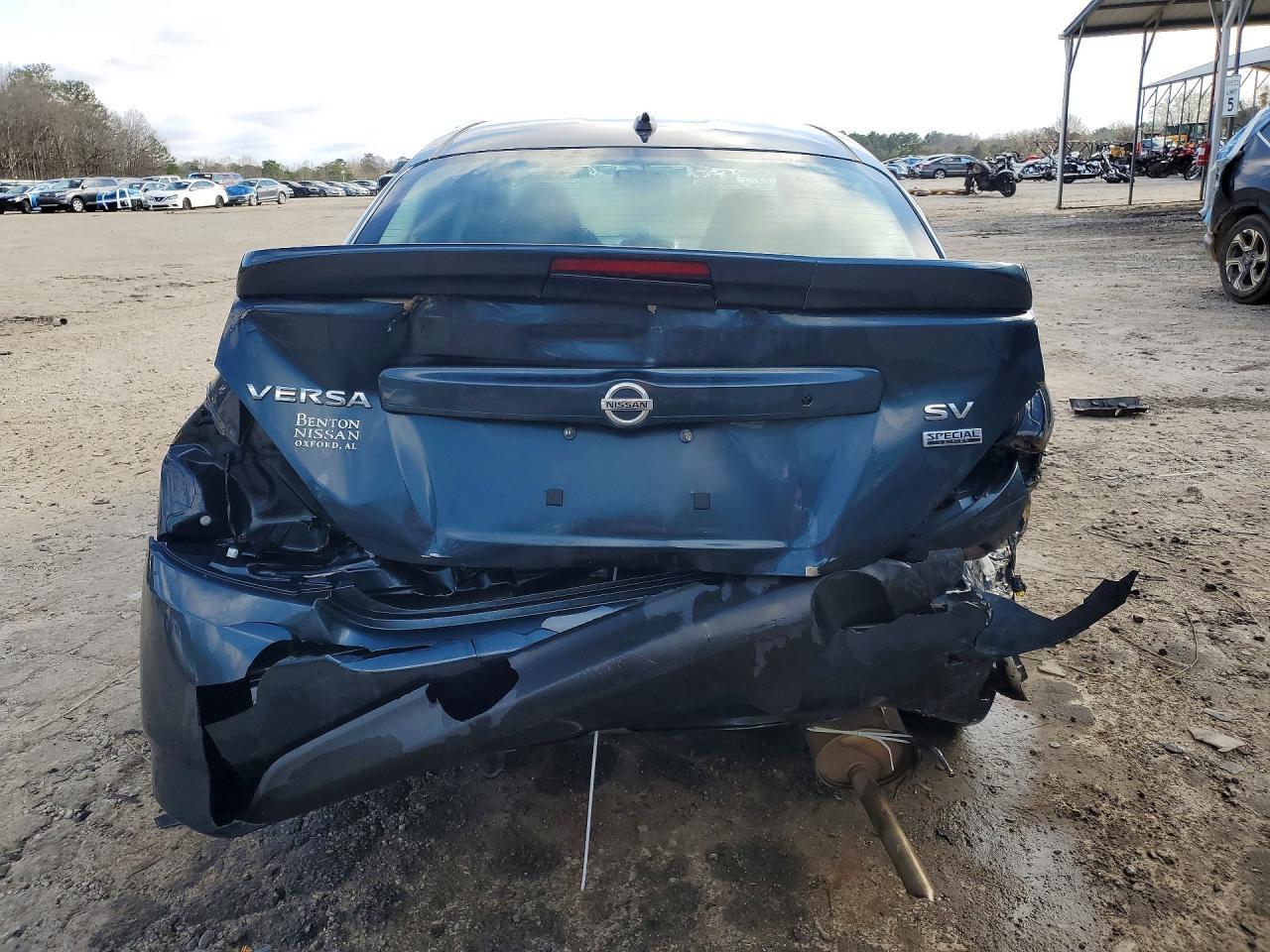 2017 Nissan Versa 1.6 S - Фото 6