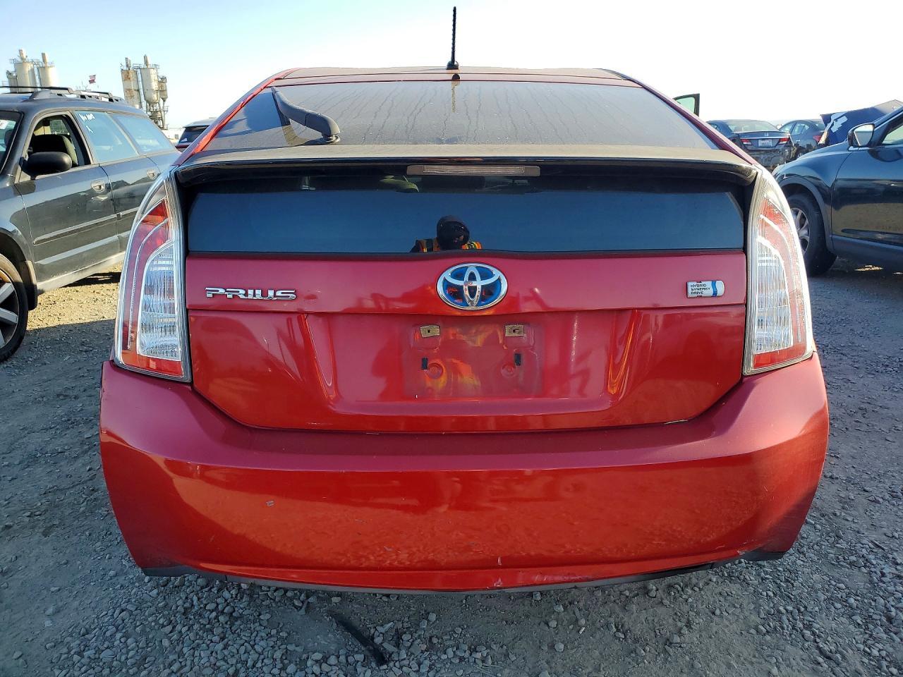 2013 Toyota Prius Two - Image 6
