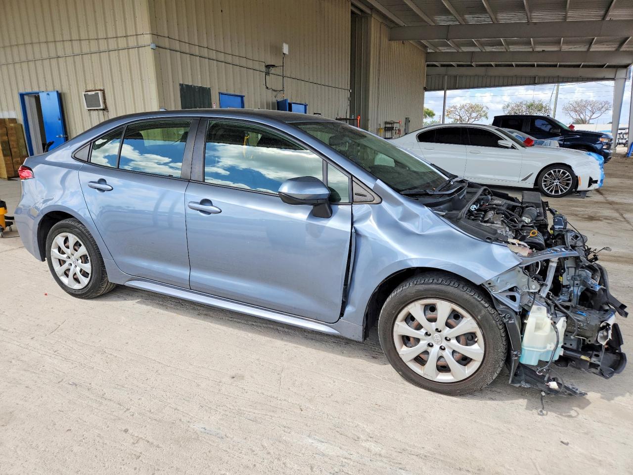 2022 Toyota Corolla Le - Фото 4