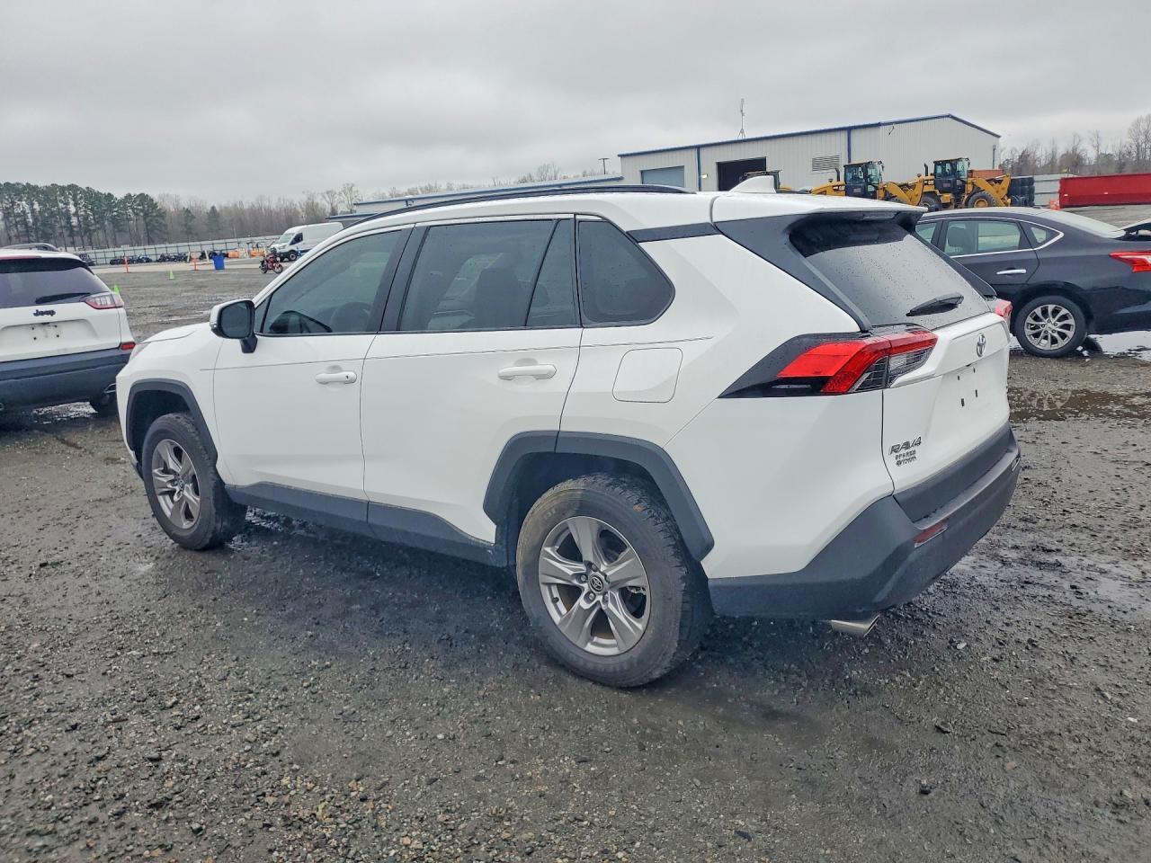 2023 Toyota Rav4 Xle - Фото 2