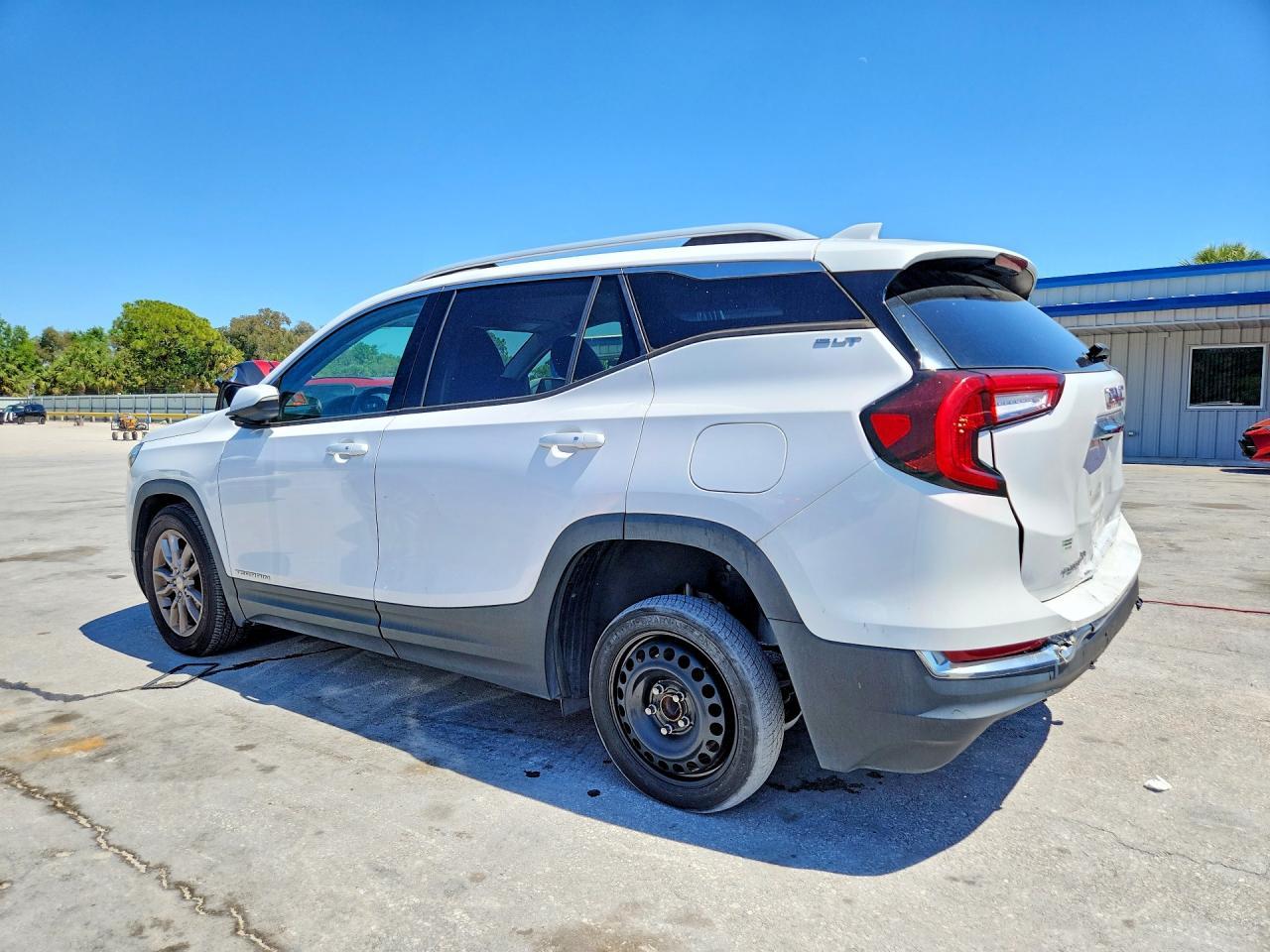 2023 GMC Terrain - Фото 2