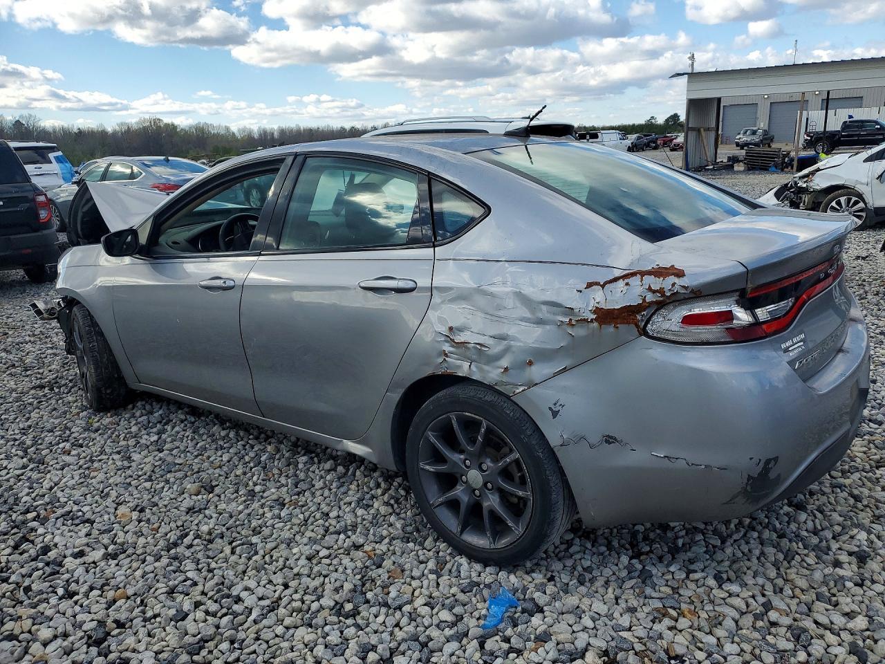2016 Dodge Dart Se - Image 2