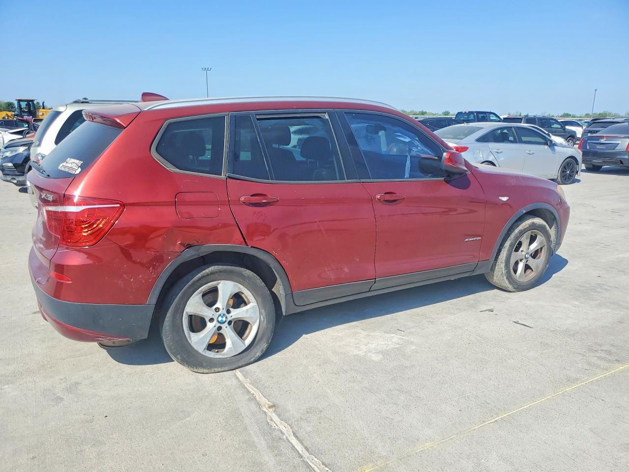 2011 BMW X3 xDrive28I - Image 3