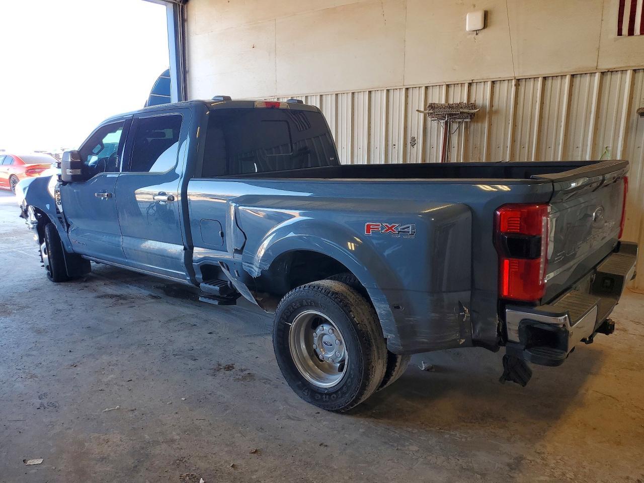 2023 Ford F350 Super Duty - Image 2