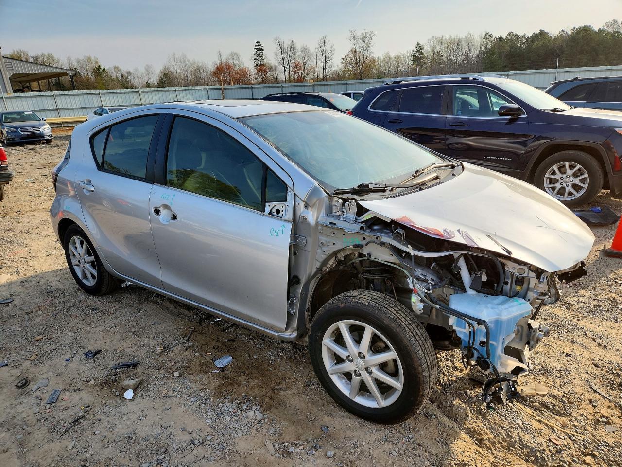 2015 Toyota Prius C Four - Фото 4