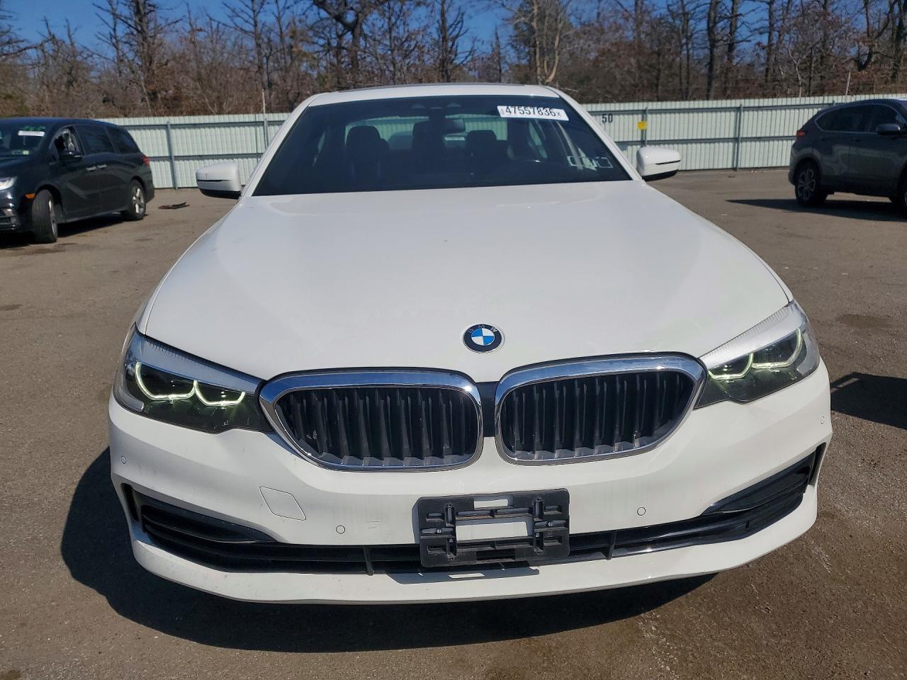 2019 BMW 530 I - Image 5