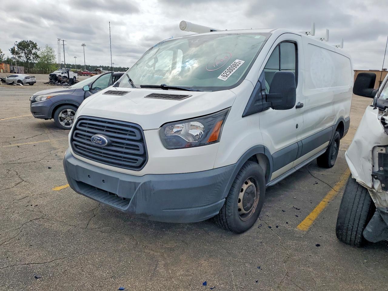2018 Ford Transit T-250