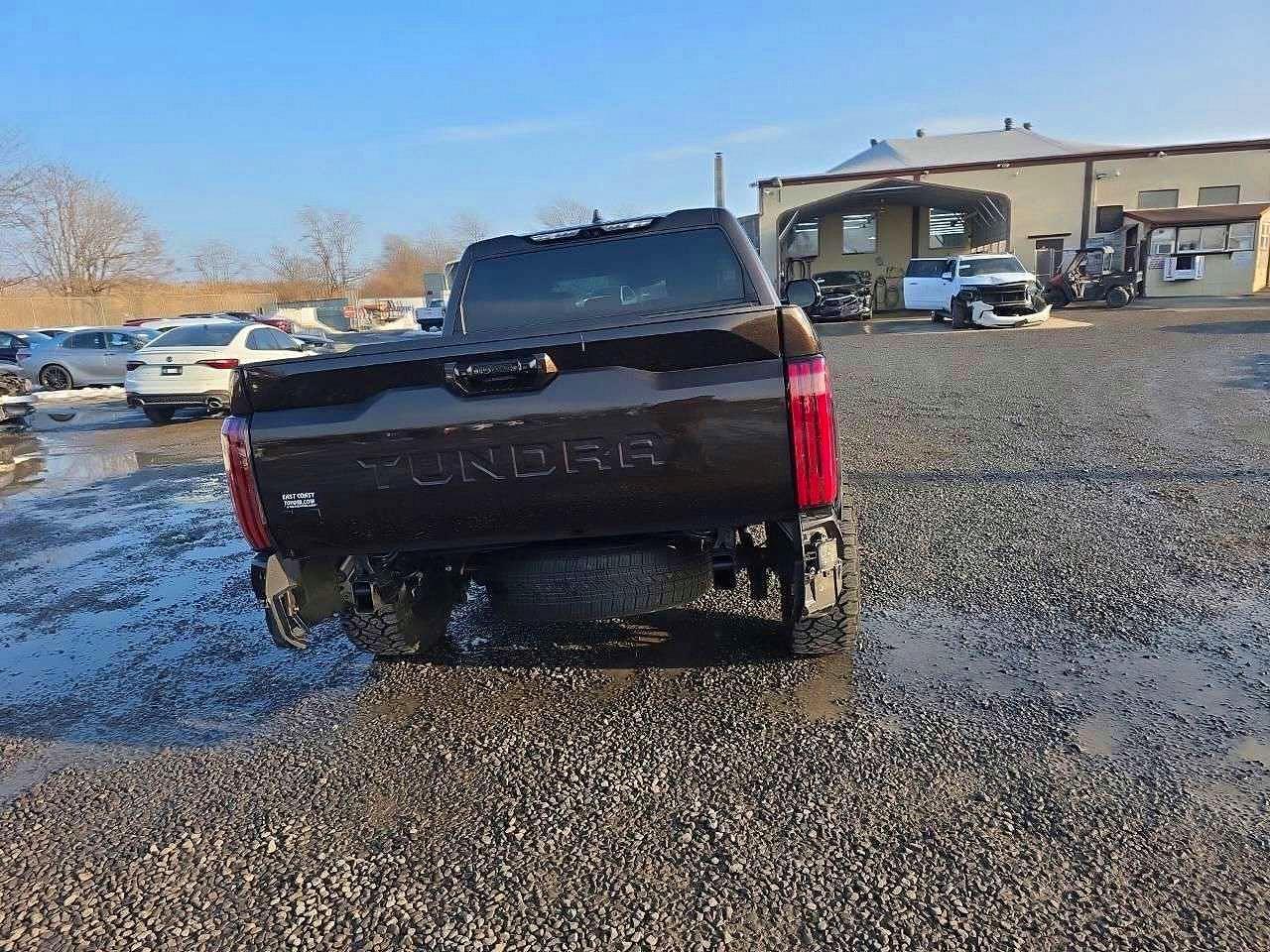 2024 Toyota Tundra Crewmax Limited - Фото 6