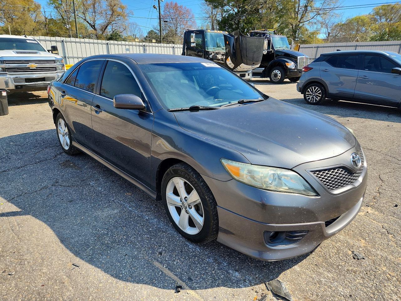 2010 Toyota Camry Se - Фото 4