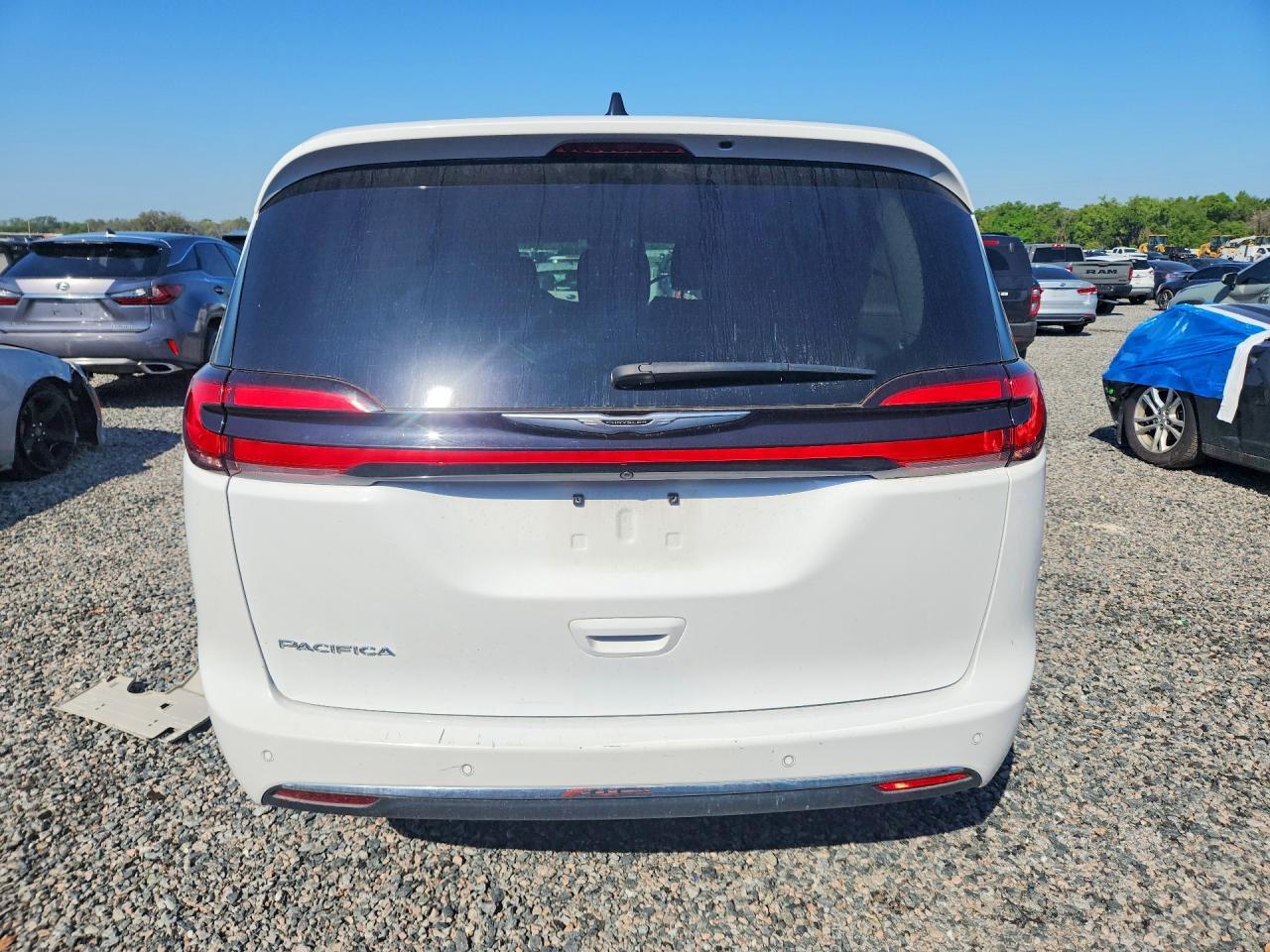 2024 Chrysler Pacifica Touring L - Image 6
