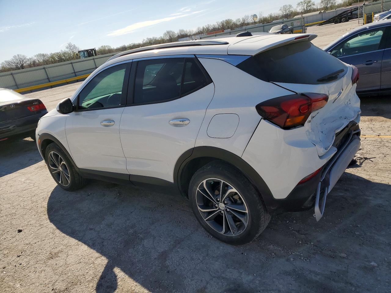 2022 Buick Encore Gx Select - Фото 2