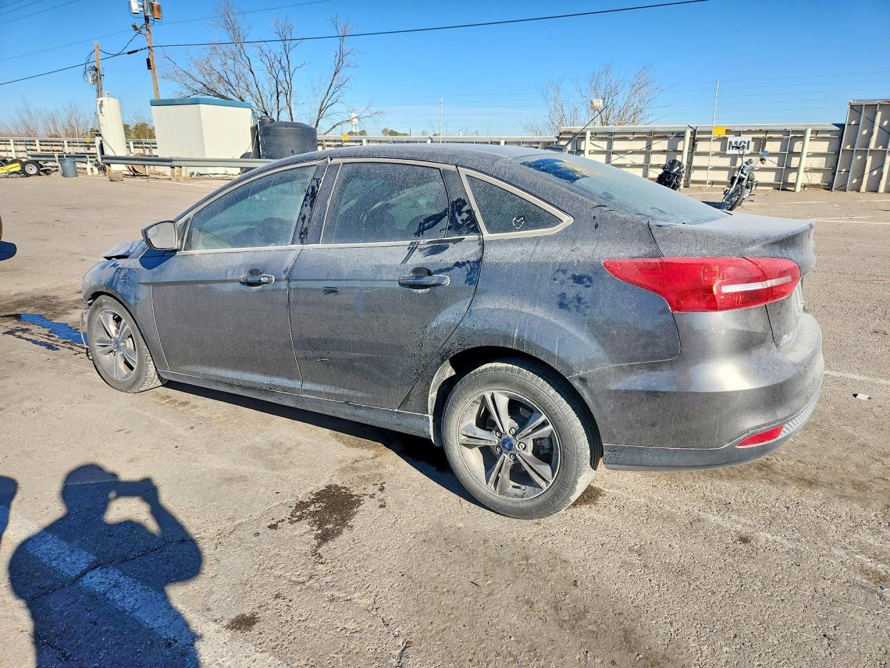 2018 Ford Focus Se - Image 2