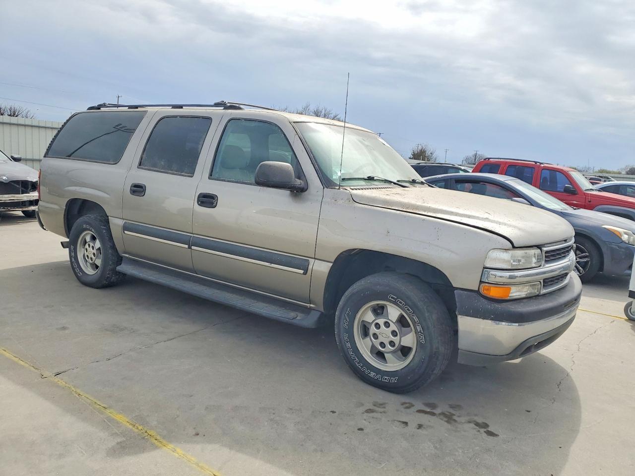 2003 Chevrolet Suburban - Image 4