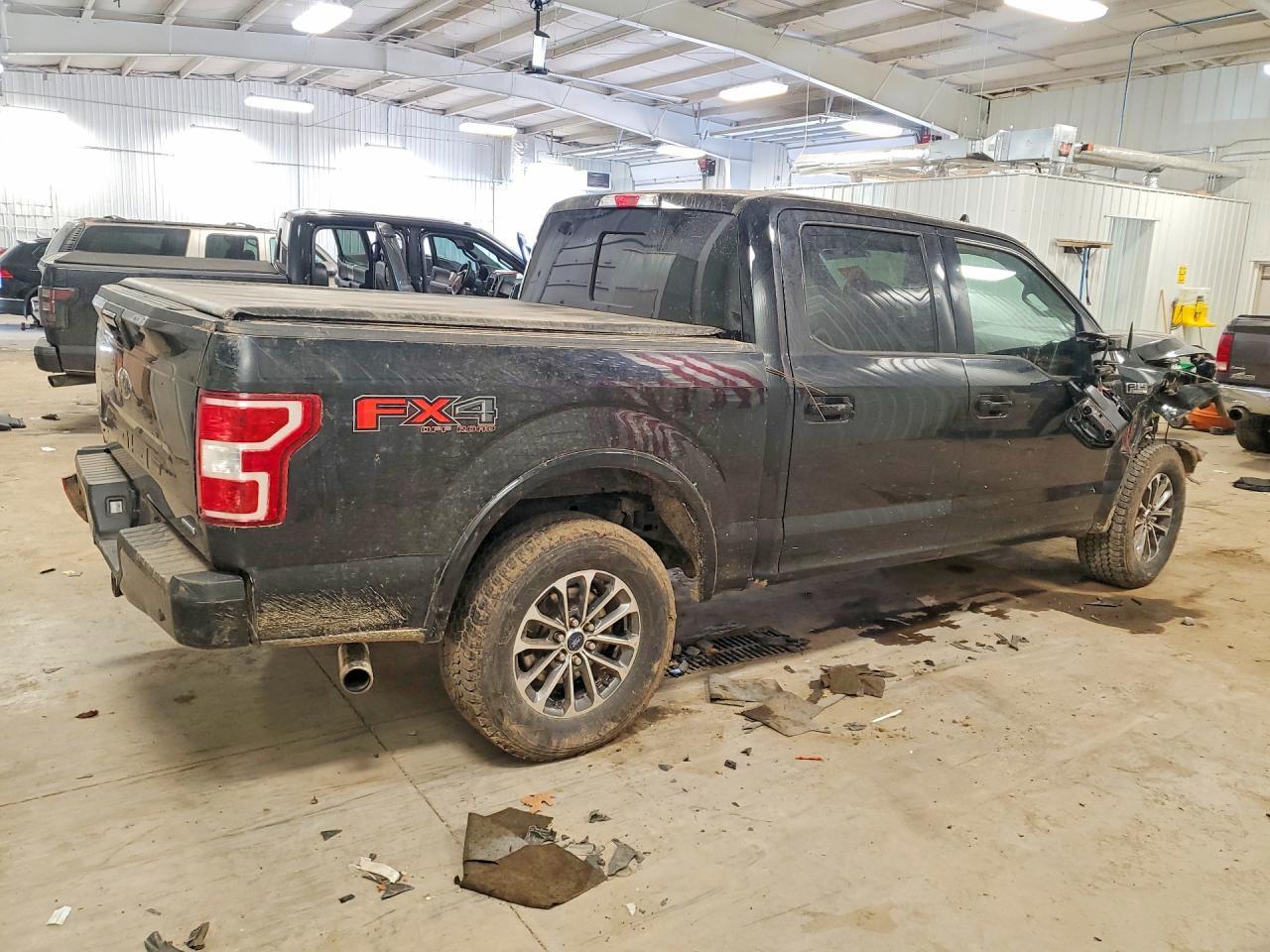 2018 Ford F150 Supercrew - Фото 3