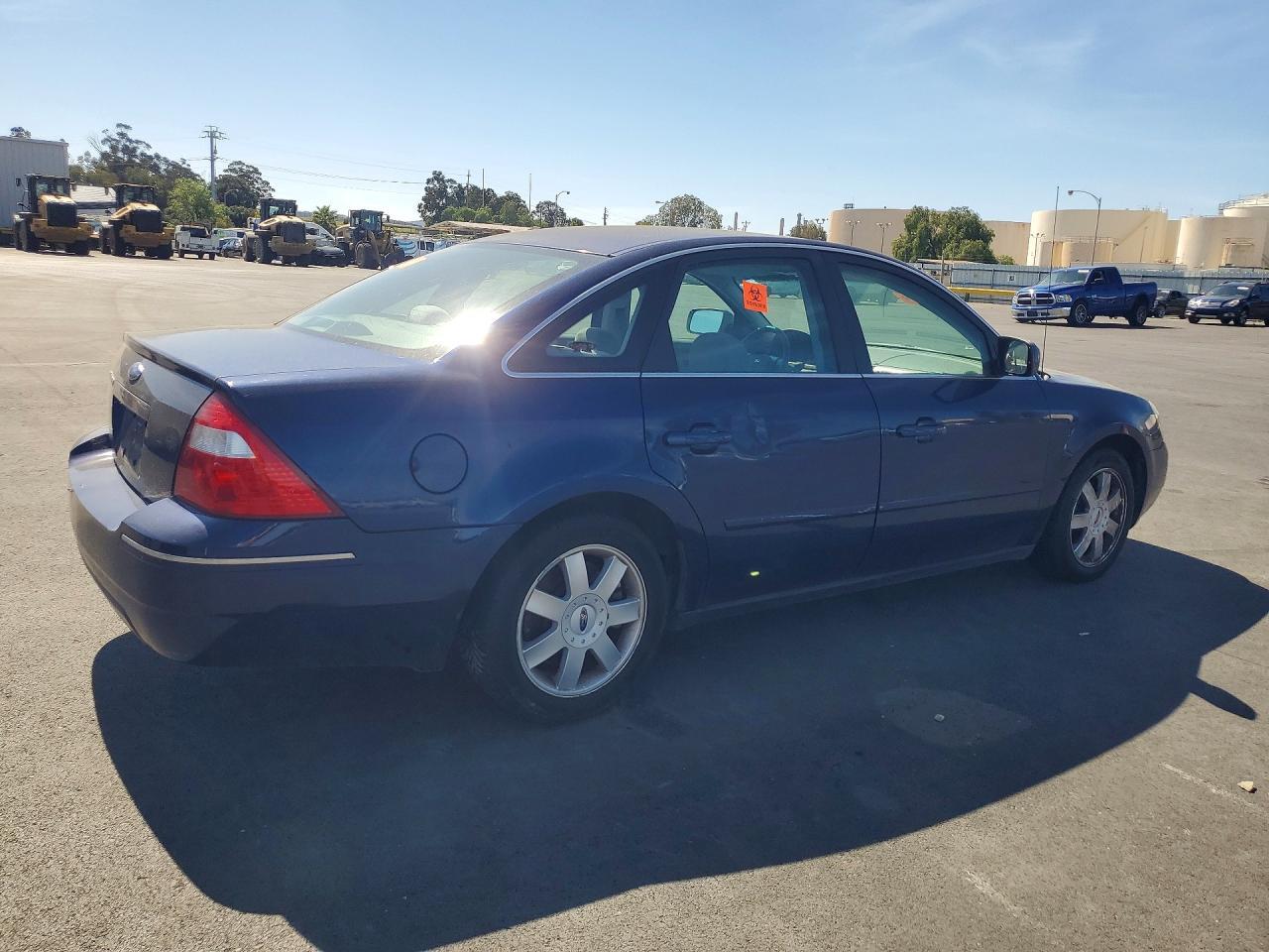 2005 Ford Five Hundred Se - Image 3