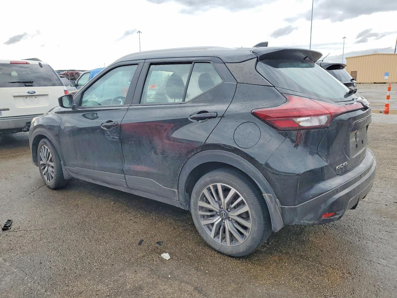 2023 Nissan Kicks Sv - Image 3