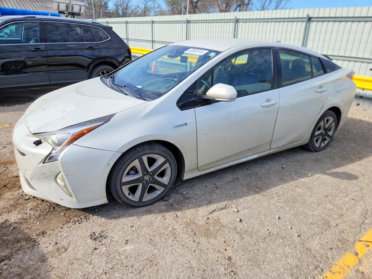 2016 Toyota Prius Four Touring