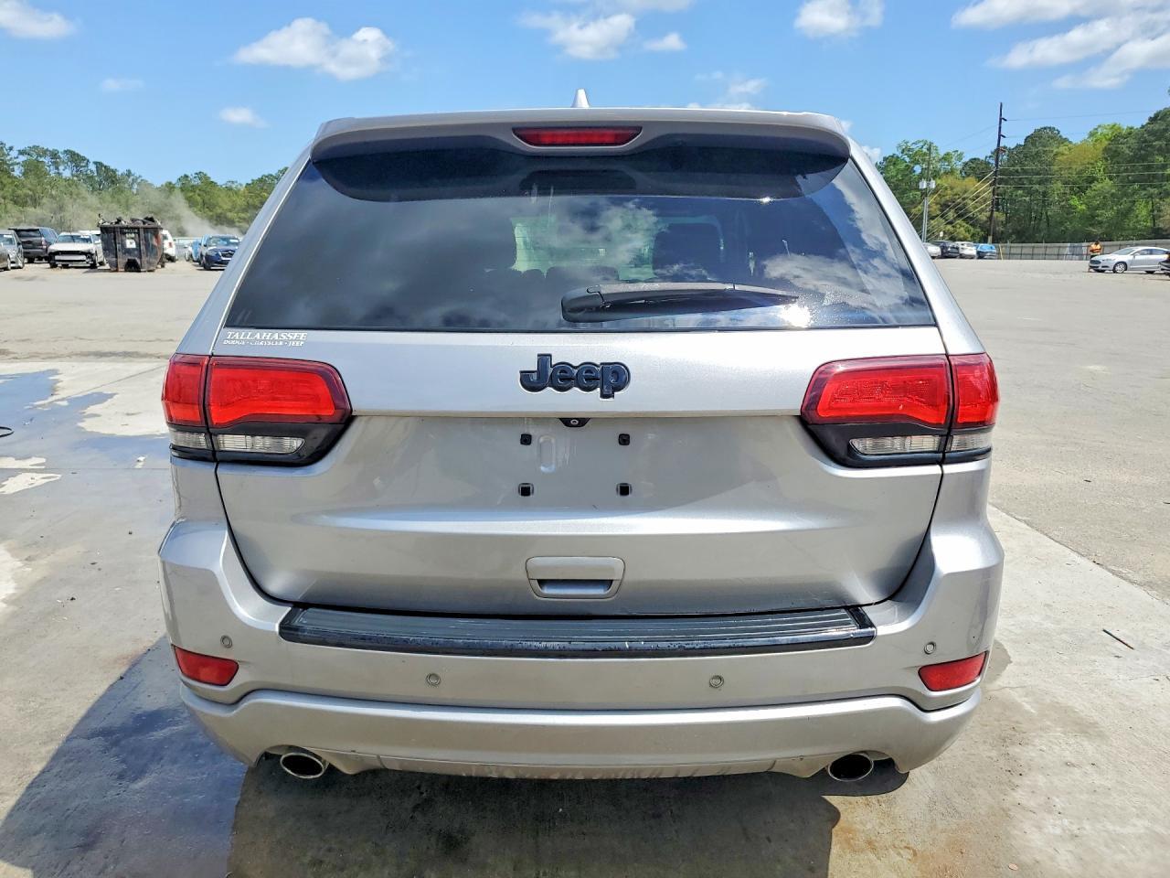2015 Jeep Grand Cherokee Laredo - Image 6
