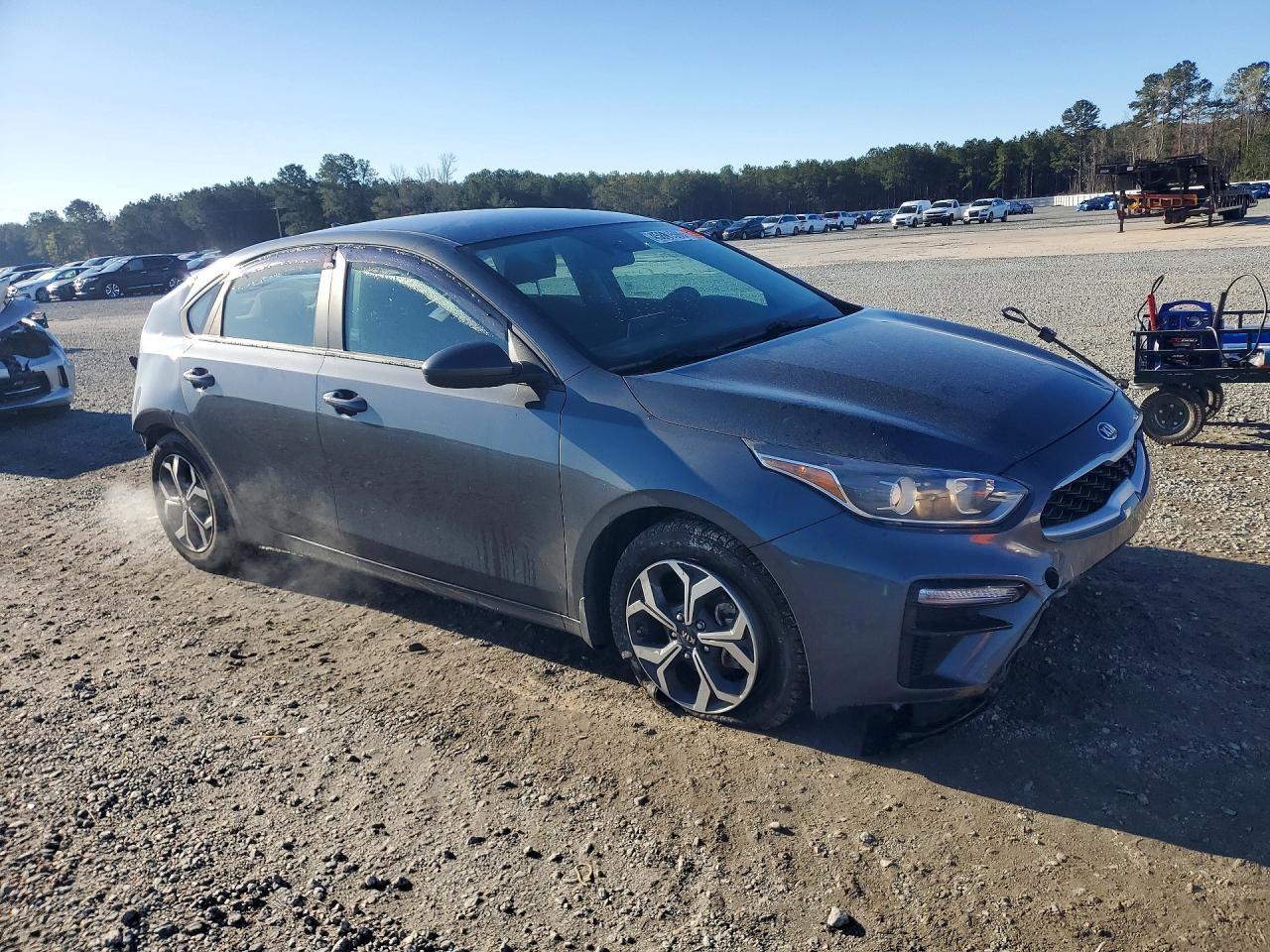 2021 Kia Forte Lxs - Фото 4