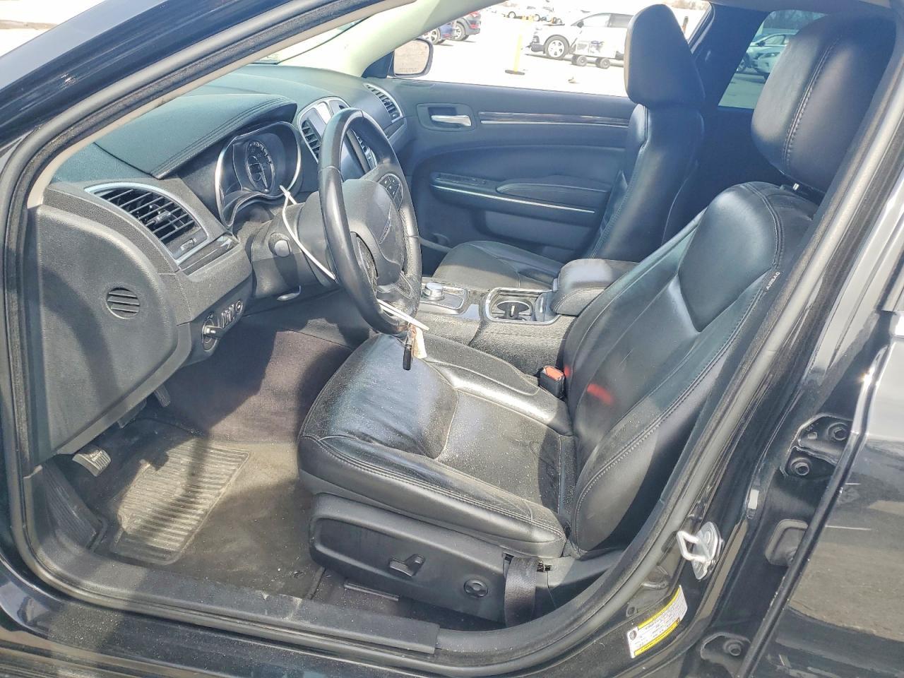 2018 Chrysler 300 Touring - Image 7