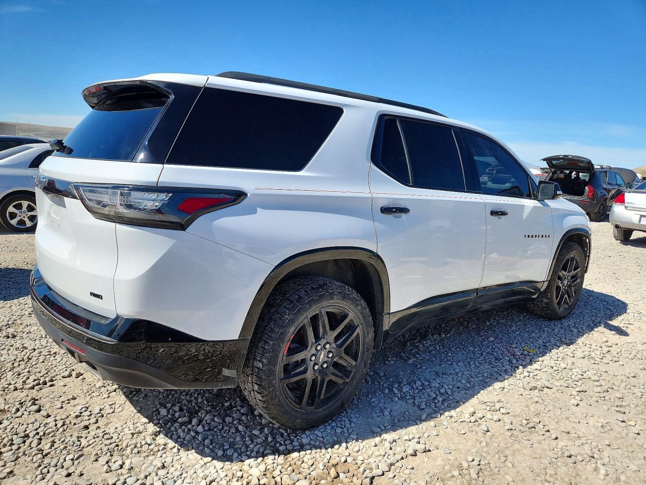 2020 Chevrolet Traverse Premier - Фото 3