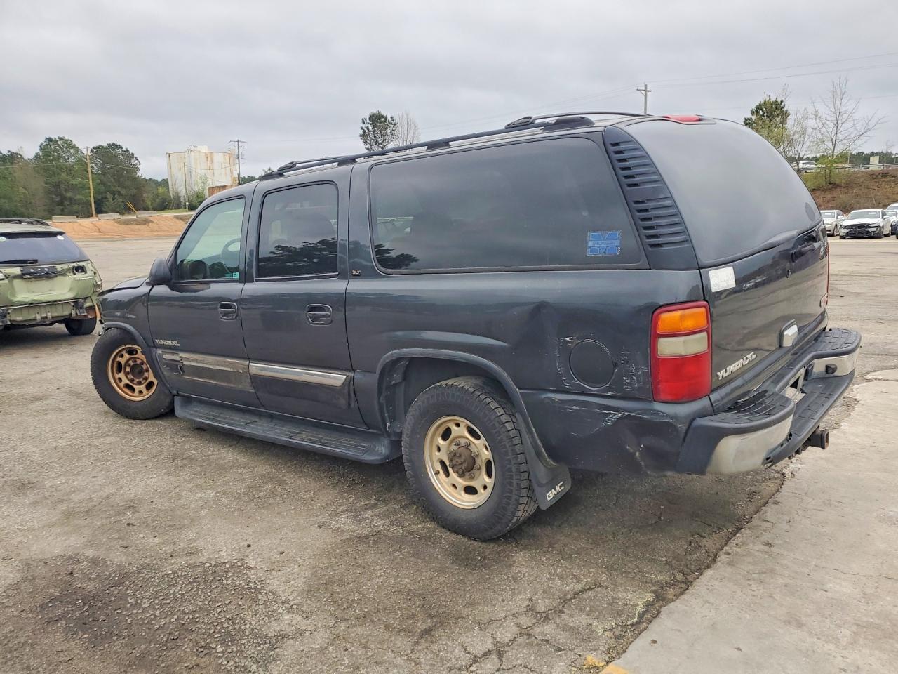 2003 GMC Yukon Xl K2500 - Фото 2