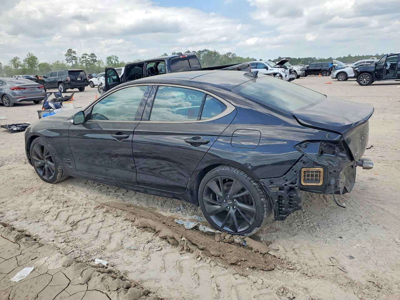 2023 Genesis G70 2.0T - Image 2
