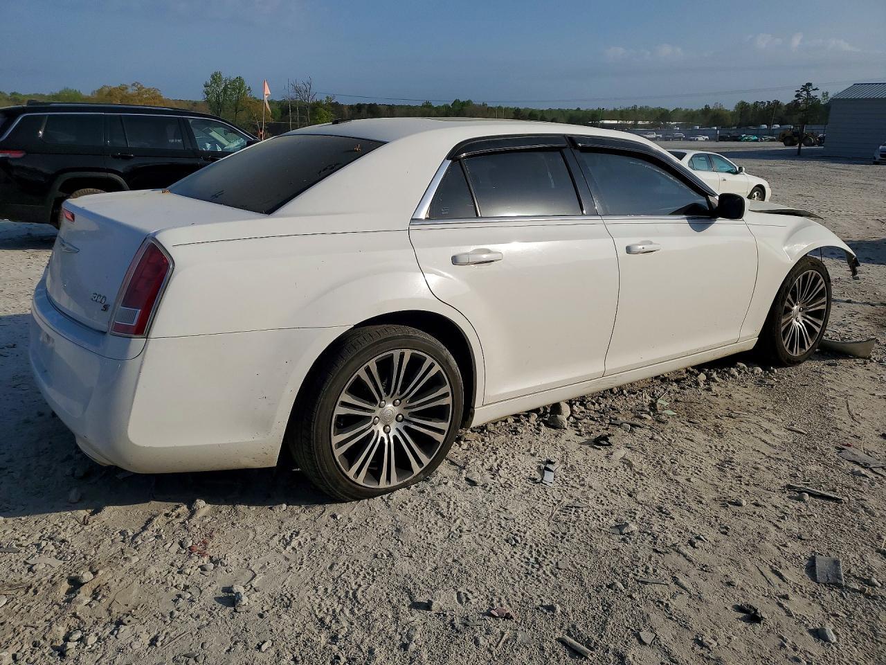2012 Chrysler 300 S - Image 3