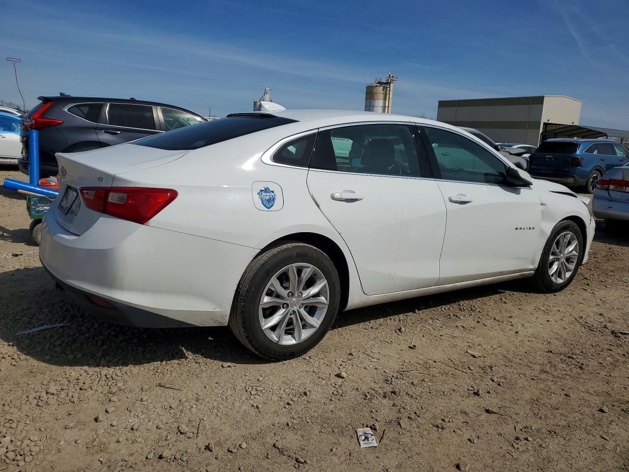 2023 Chevrolet Malibu Lt - Image 3