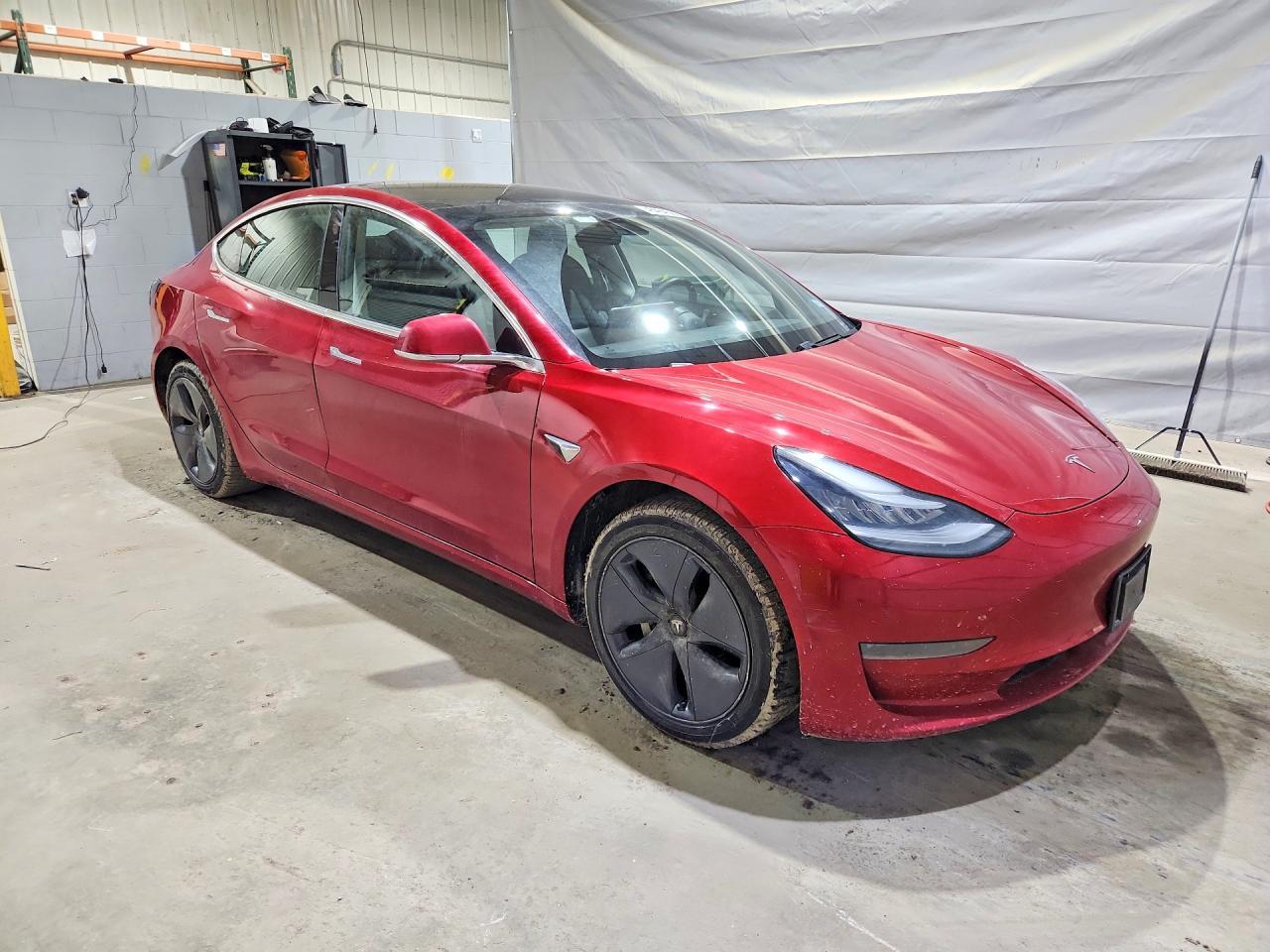 2020 Tesla Model 3 - Фото 4