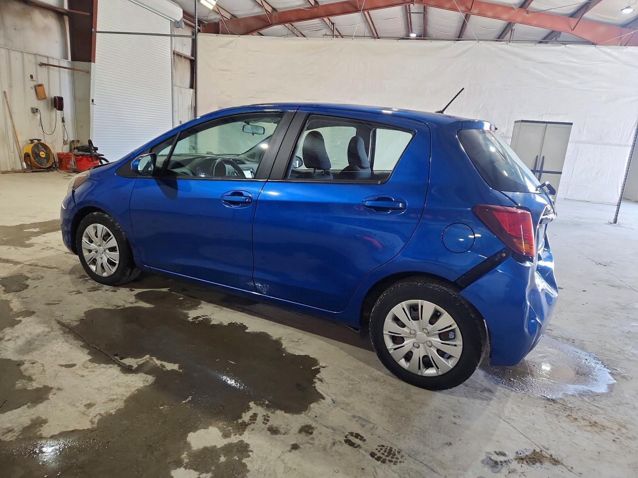 2015 Toyota Yaris 5-Door L - Фото 2