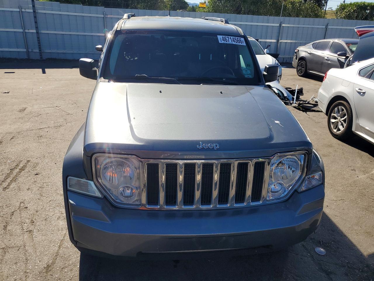 2012 Jeep Liberty Limited - Image 5
