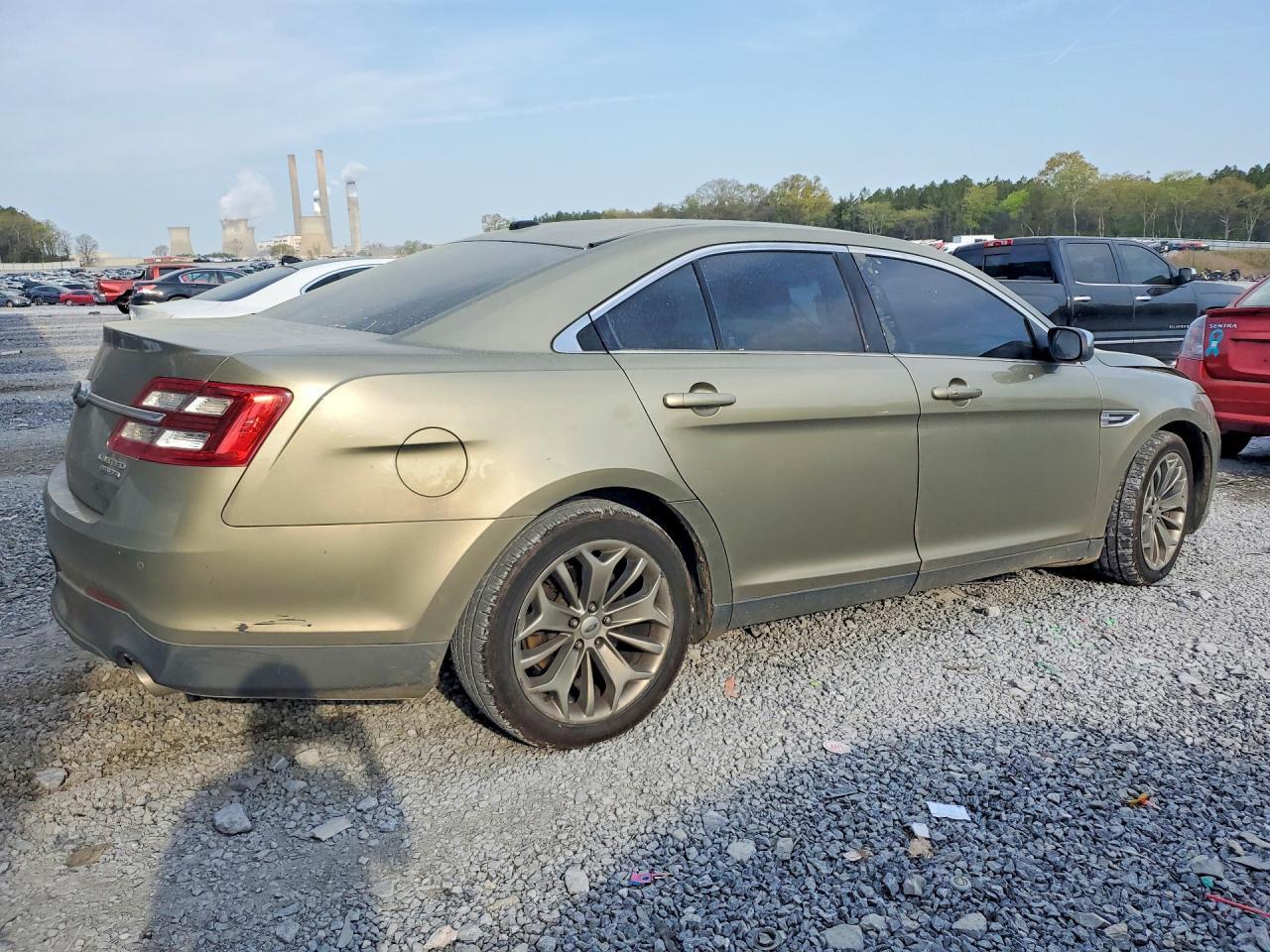 2013 Ford Taurus Limited - Image 3