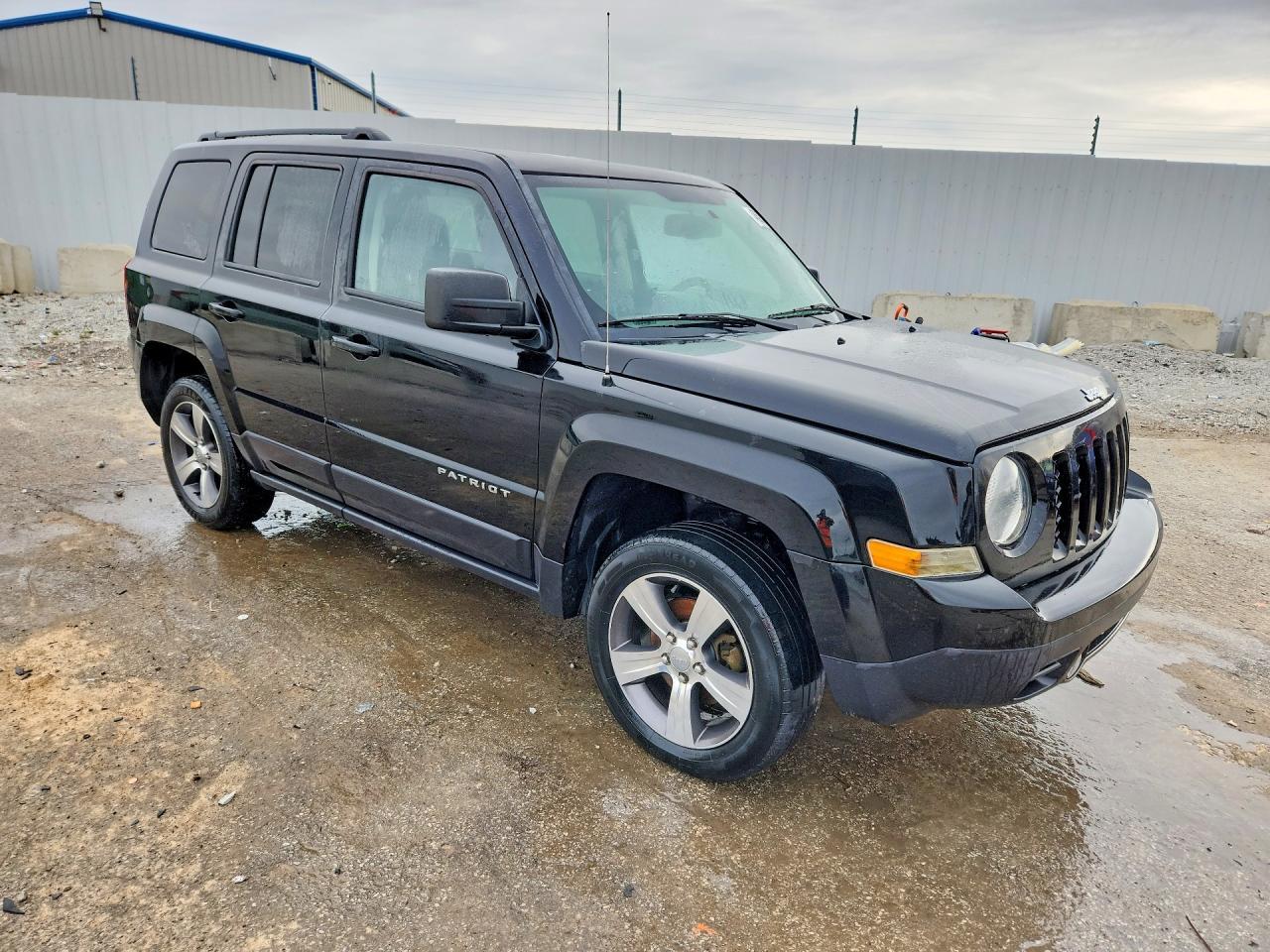 2016 Jeep Patriot Latitude - Image 4