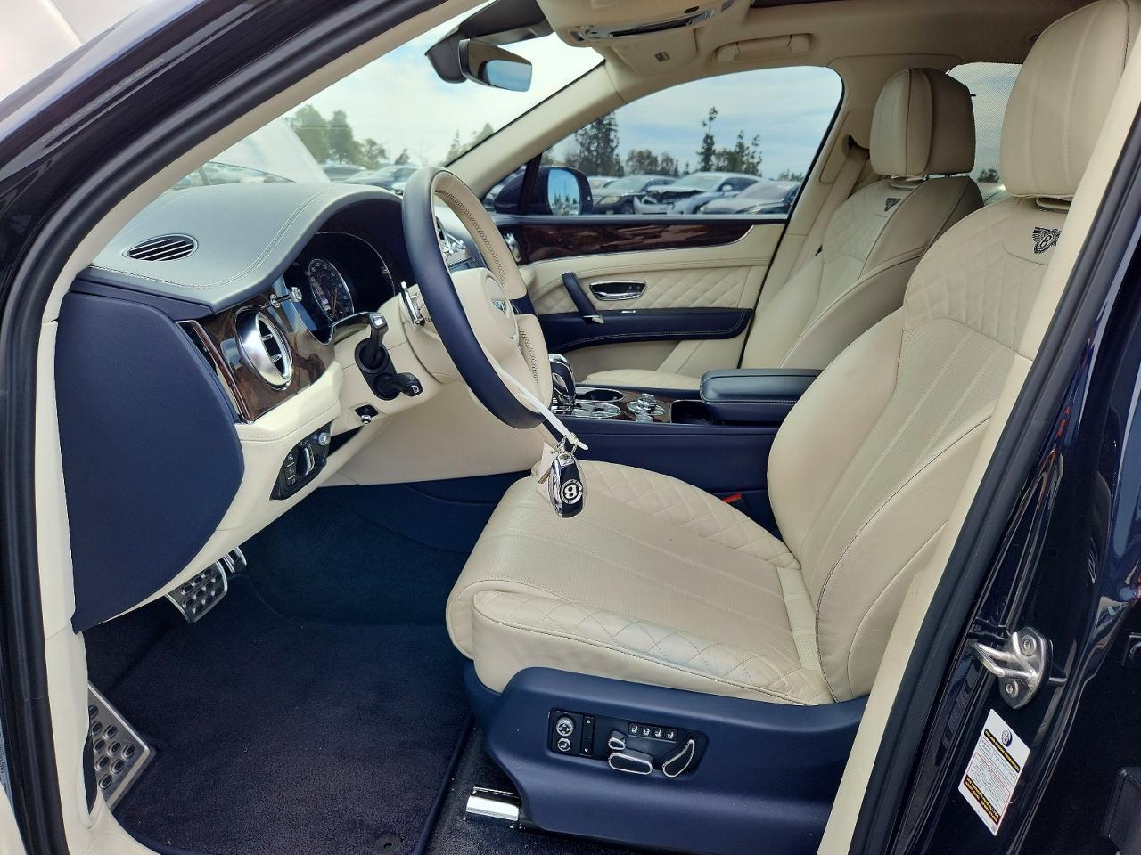 2018 Bentley Bentayga - Image 7