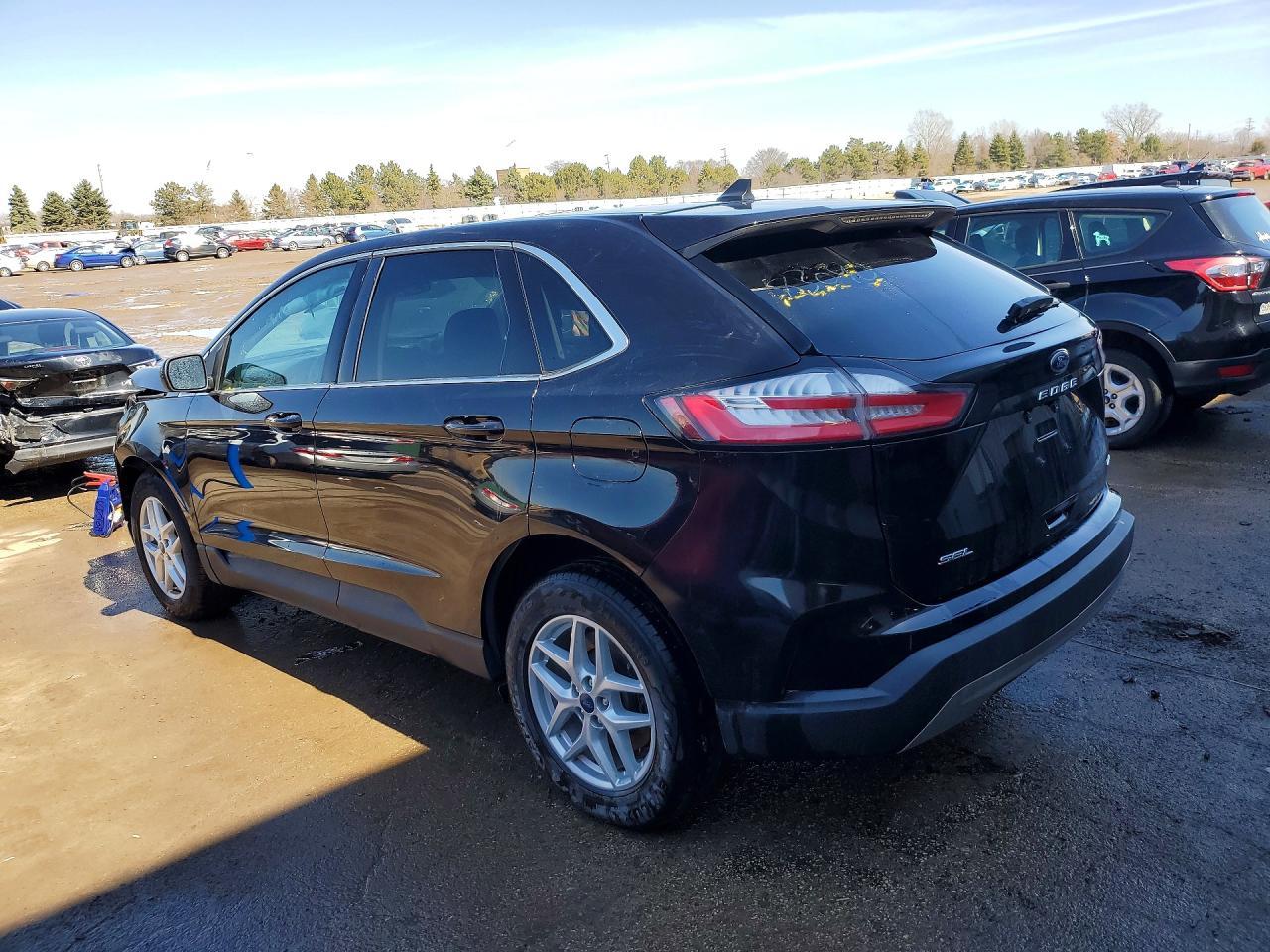 2022 Ford Edge Sel - Image 2