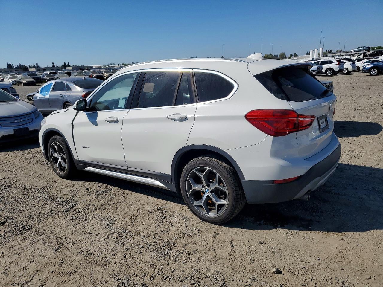 2018 BMW X1 Sdrive28I - Фото 2