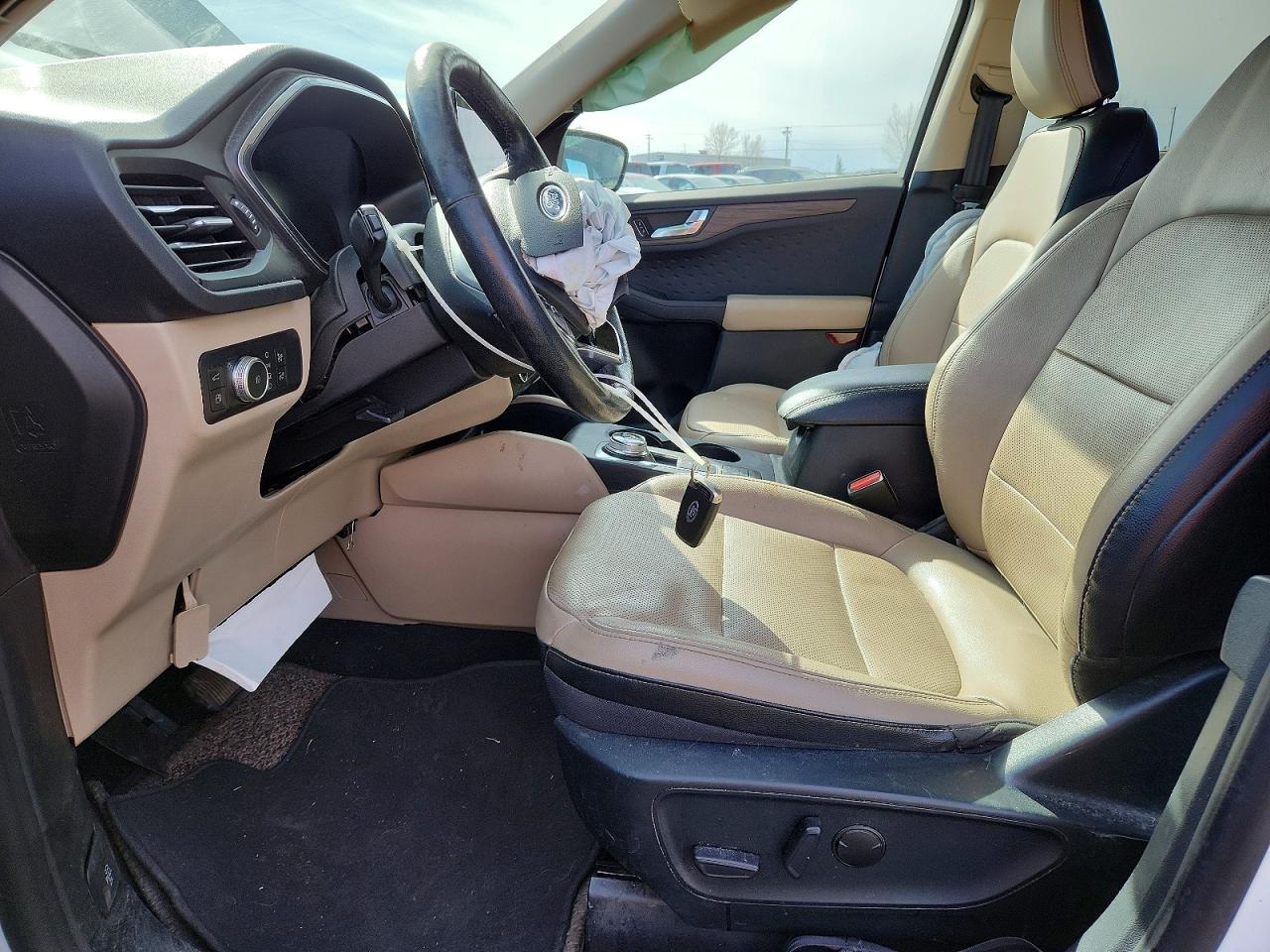 2020 Ford Escape Titanium - Фото 7