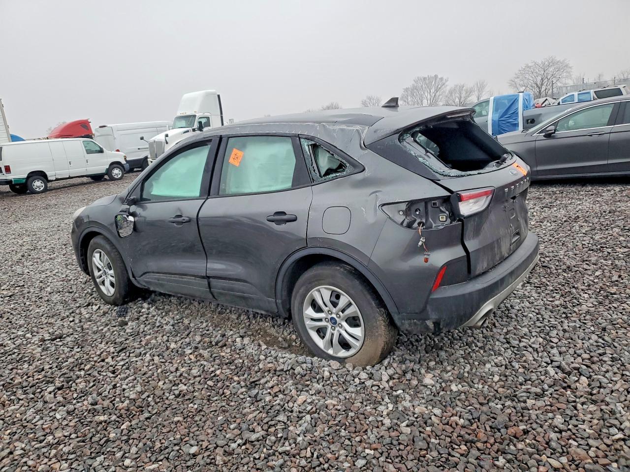2020 Ford Escape S - Фото 2