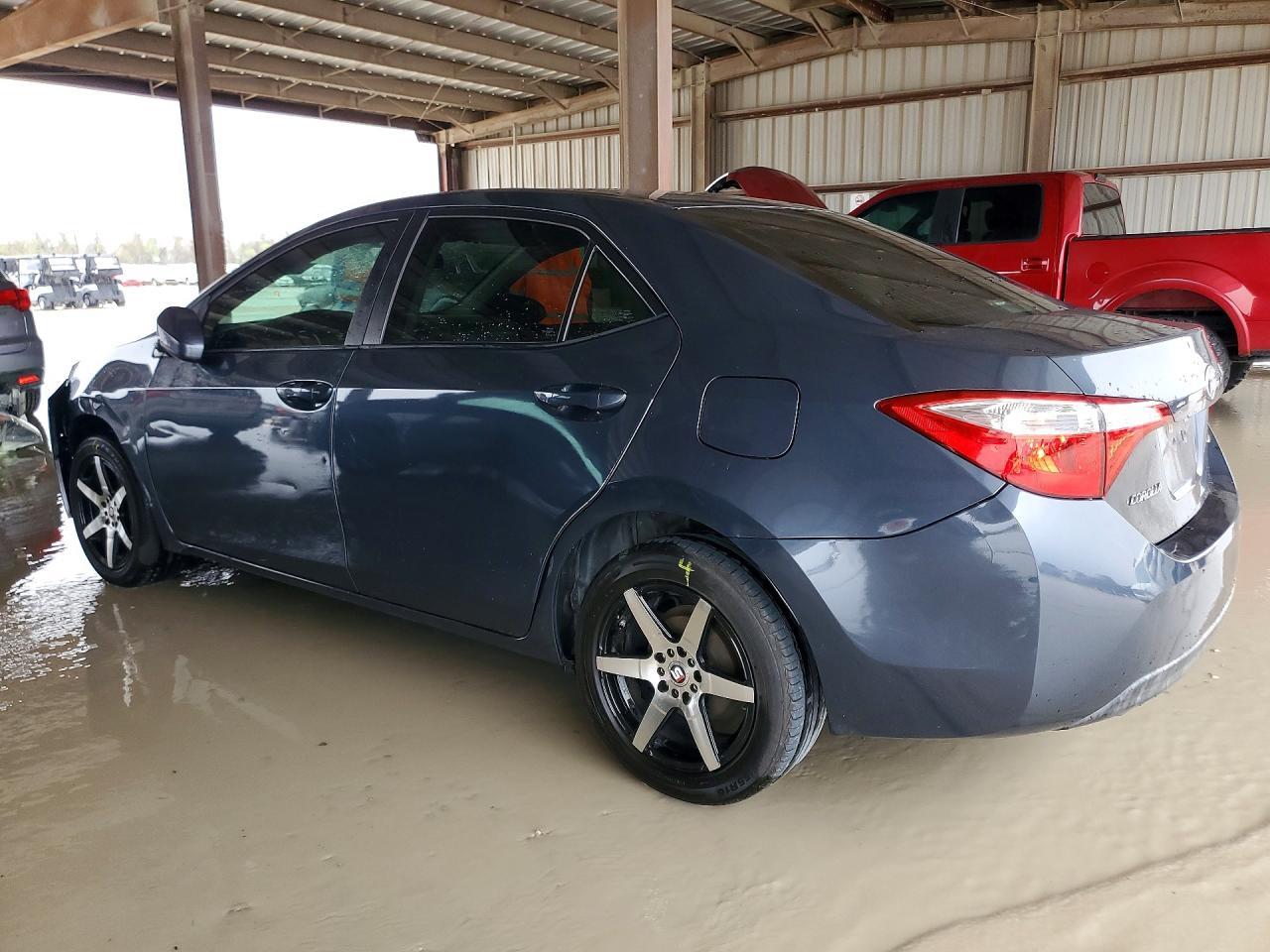 2016 Toyota Corolla Le - Фото 2