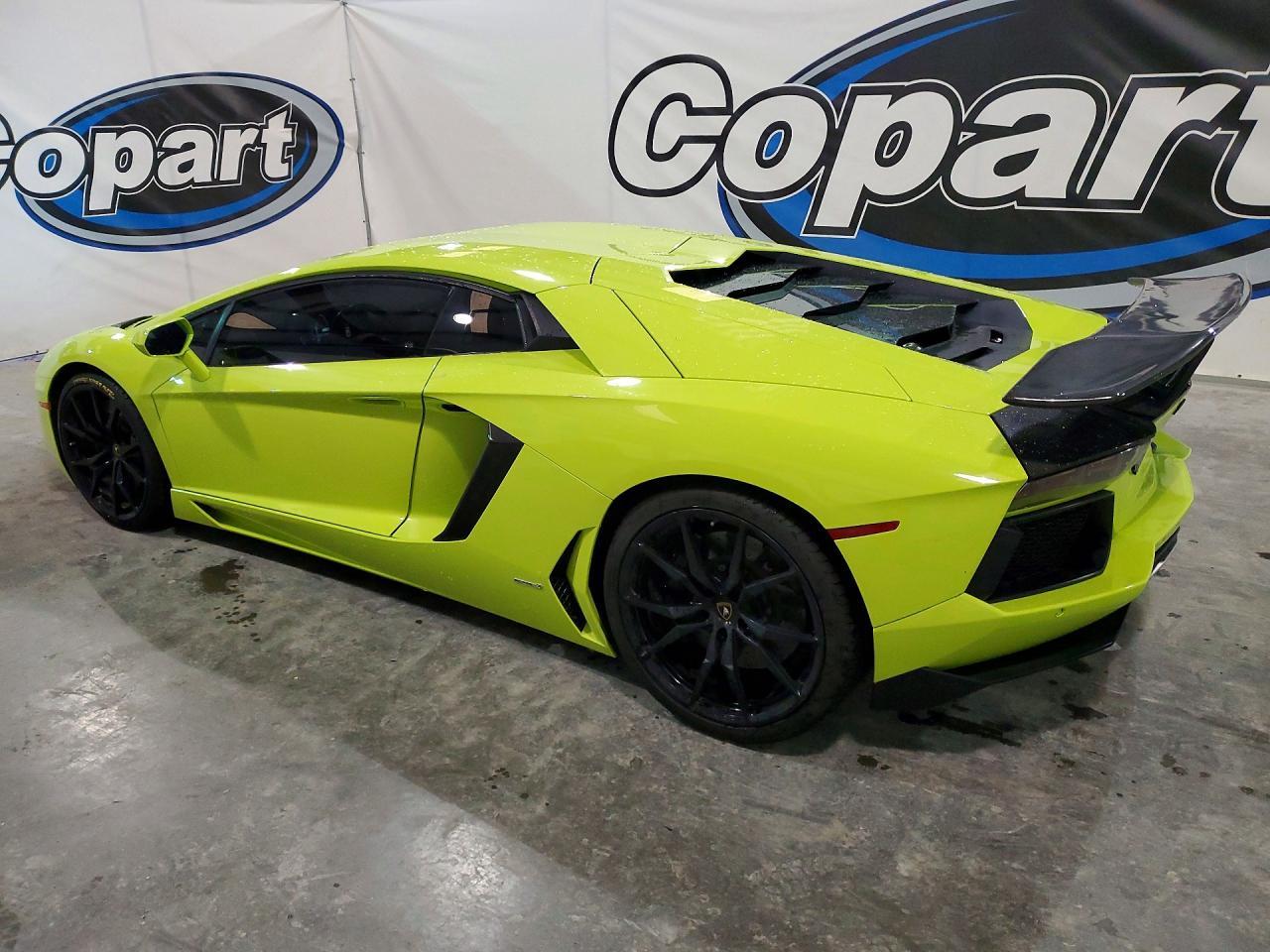 2014 Lamborghini Aventador - Фото 2
