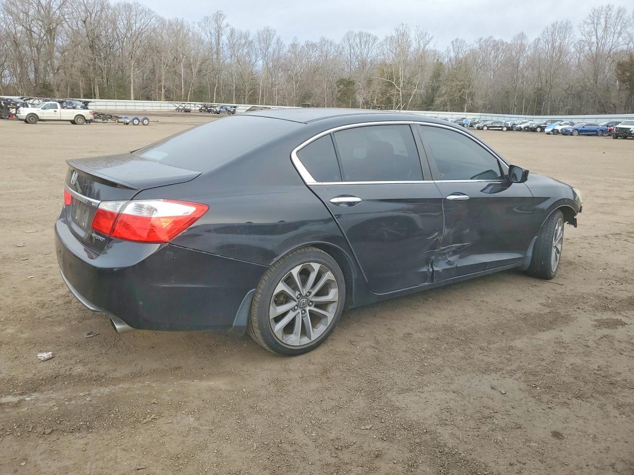 2014 Honda Accord Sport - Image 3