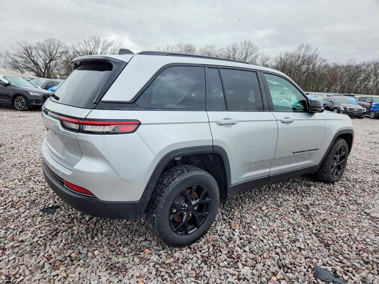 2024 Jeep Grand Cherokee Laredo - Фото 3