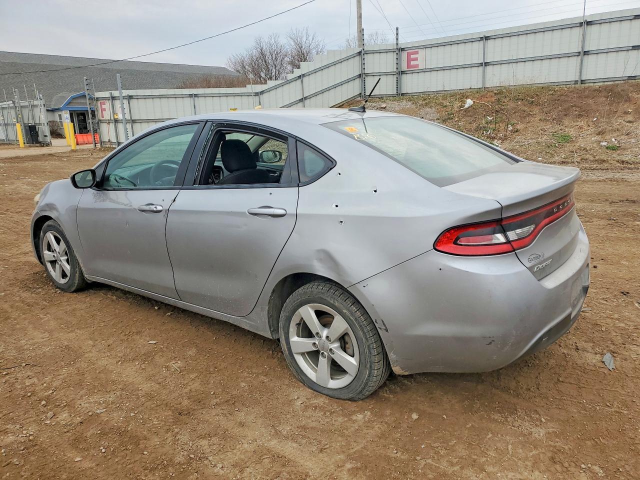 2015 Dodge Dart Sxt - Фото 2