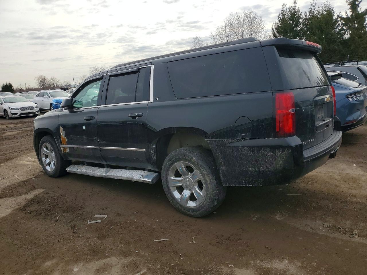 2018 Chevrolet Suburban K1500 Lt - Image 2