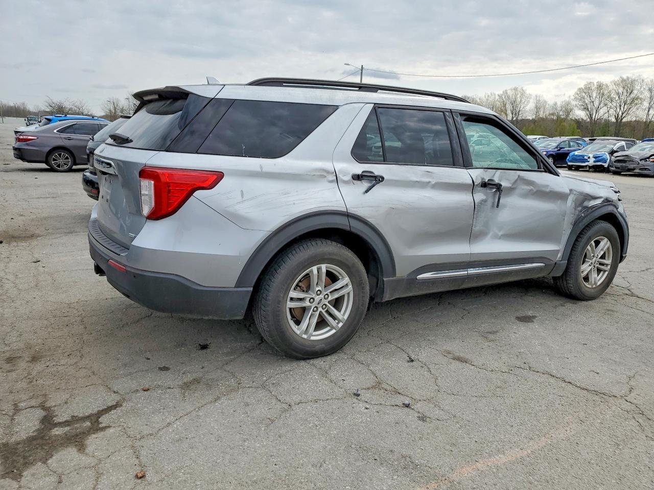 2020 Ford Explorer Xlt - Image 3