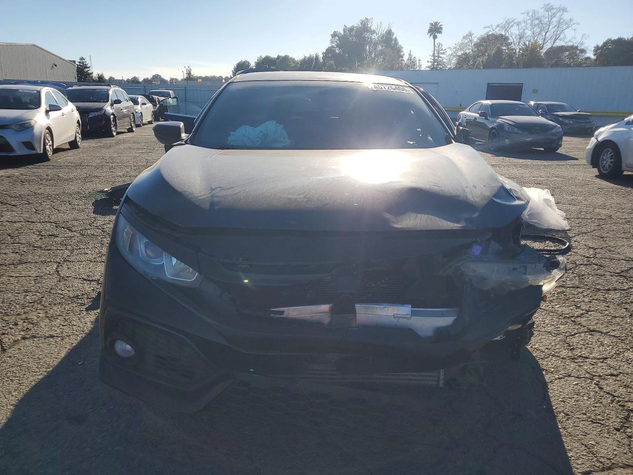 2018 Honda Civic Sport - Фото 5