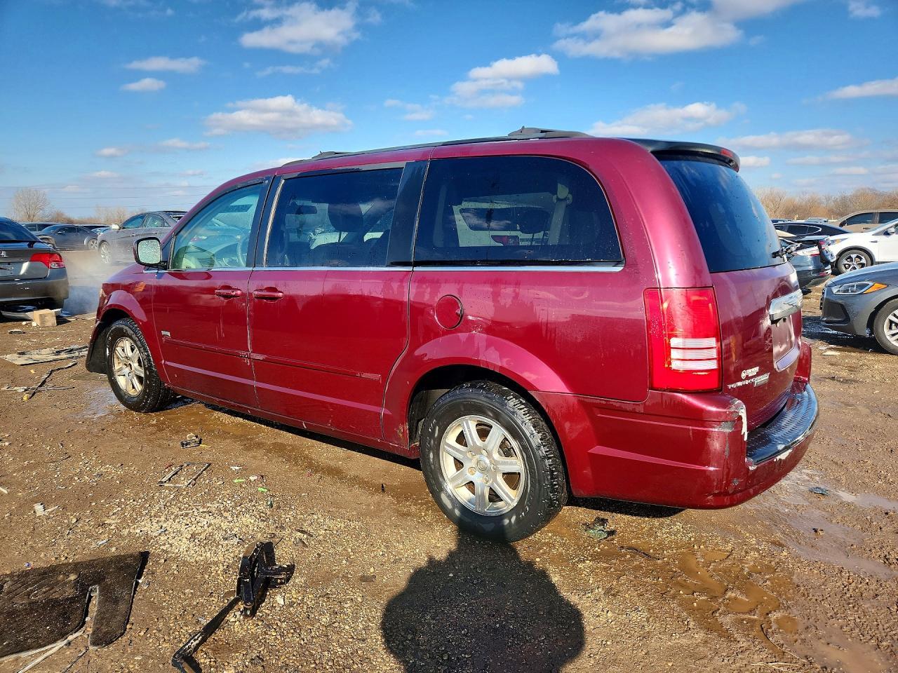 2008 Chrysler Town & Country Touring - Image 2